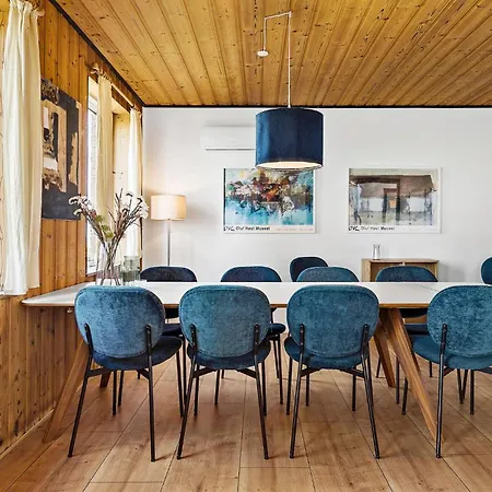 Дом отдыха Cozy In With Wifi